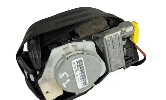Audi A4 S4 B8 8K Front seatbelt 306369510 193857737A 6009173