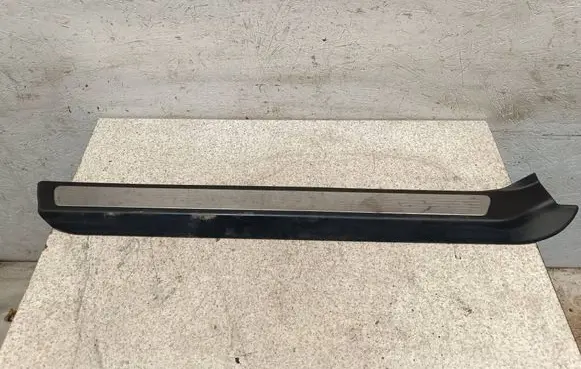 Mercedes-Benz E C207 W207 Front sill trim cover A2076800235