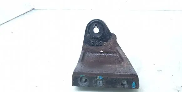Hyundai Santa Fe Engine mounting bracket