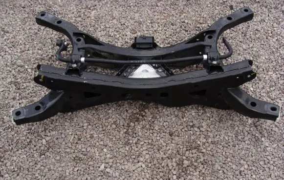 Mazda 3 Rear axle beam with reductor 