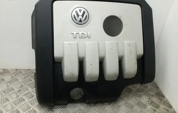 Volkswagen Golf Plus Engine cover (trim) 03G103925