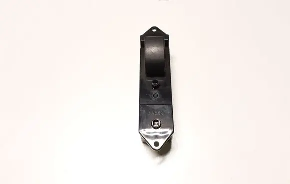 Mitsubishi Outlander Electric window control switch MR502238 C8DD321M