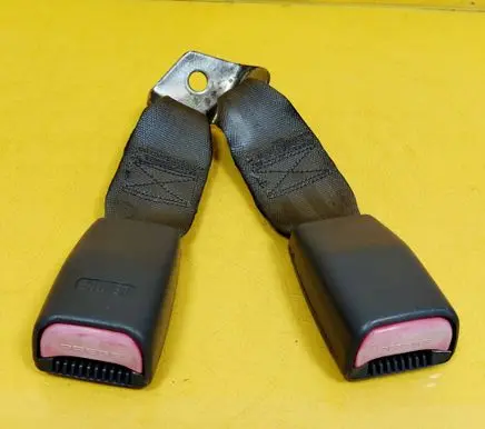 Hyundai Lantra I Middle seatbelt buckle (rear) 