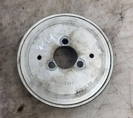 Audi Q7 4L Water pump pulley 059121031H
