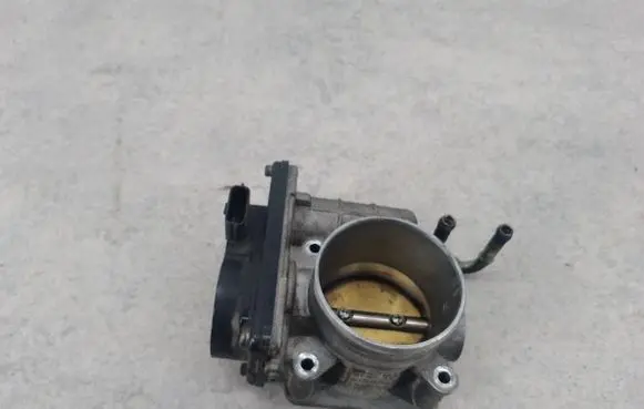 Infiniti EX Throttle body valve SERA526-01