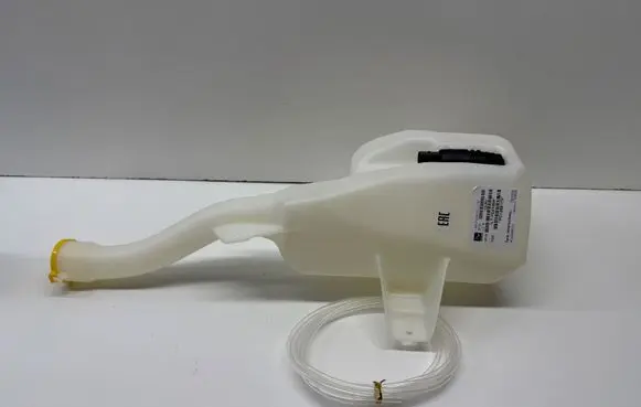 Ford Mustang VI Windshield washer fluid reservoir/tank FR3Z17618A