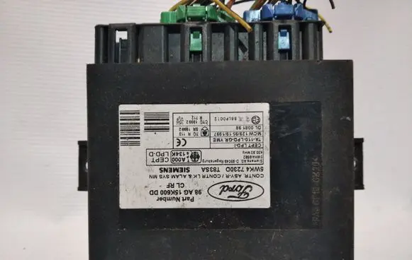 Ford Focus Comfort/convenience module 5WK47230D