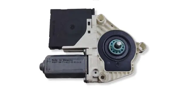 Volkswagen PASSAT CC Front door window regulator motor 1K0959792P