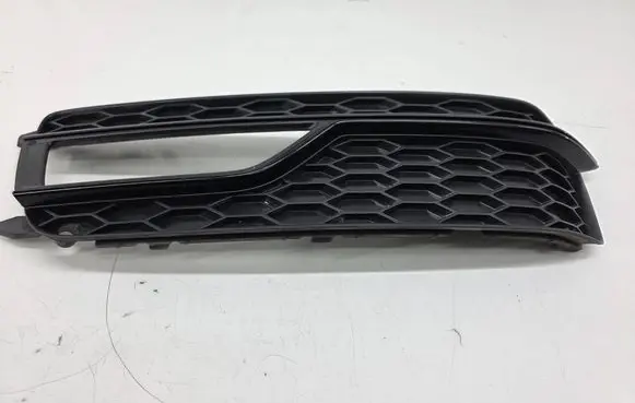 Audi A5 8T 8F Front bumper lower grill 8T0807681K