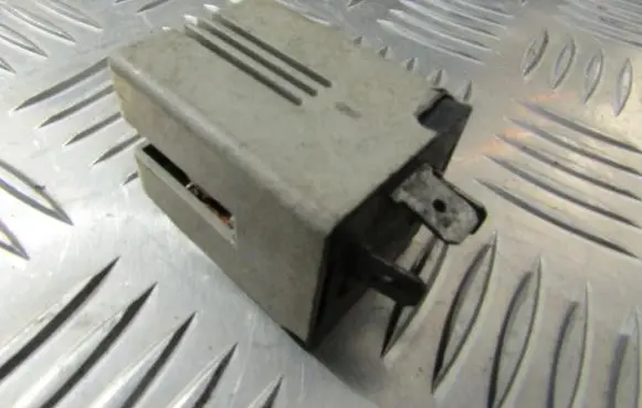 Renault 19 Other relay 2048002