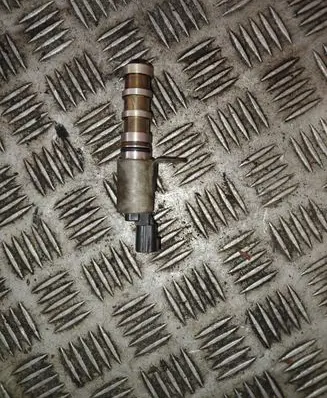 Nissan Qashqai Camshaft vanos timing valve 237962295R
