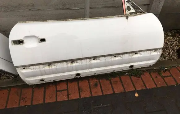 Mercedes-Benz SL R129 Door (2 Door Coupe)
