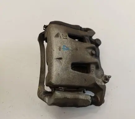 Nissan Leaf II (ZE1) Front brake caliper