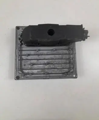 Ford Focus Engine control unit/module s118934102g