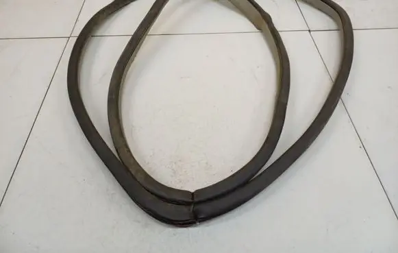 Mercedes-Benz R W251 Rubber seal rear door