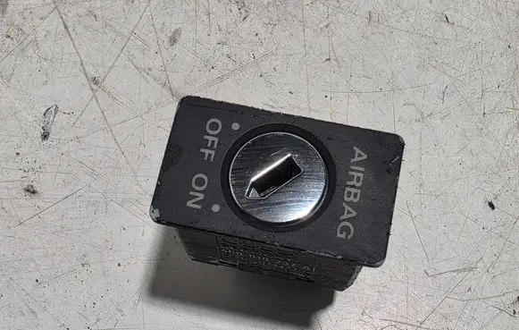 Audi A6 S6 C5 4B Passenger airbag on/off switch 4B0919237A