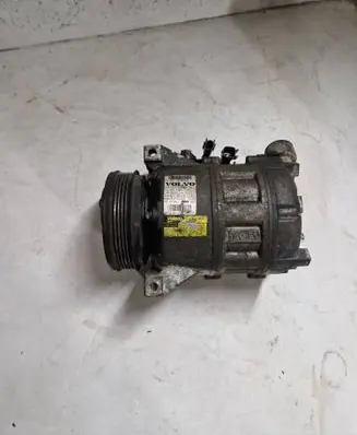Volvo V70 Air conditioning (A/C) compressor (pump) 31305833