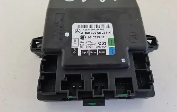Mercedes-Benz B W245 Door control unit/module A1698206826