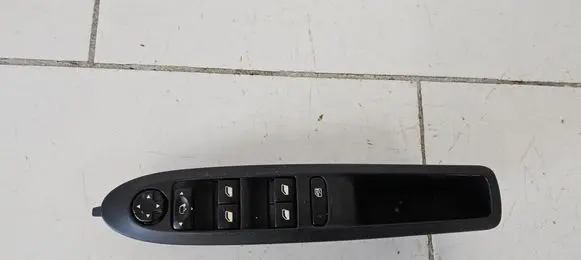 Citroen DS4 Electric window control switch 96657051ZD F778771 30170382