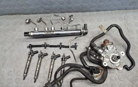 BMW 3 E90 E91 Fuel injection system set 0986437455 7797877 7800601