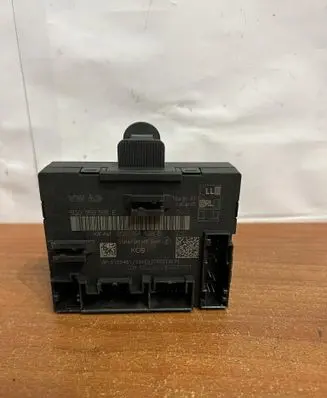 Audi A3 S3 8V Other devices 5Q0959592 D1838