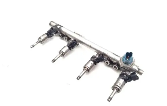 Nissan Qashqai Fuel injectors set 1623320657 05T1008065 175226637R