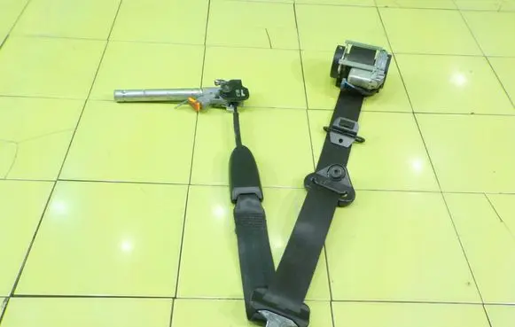 Renault Megane III Front seatbelt 6154423 BEZPIECZENSTWA