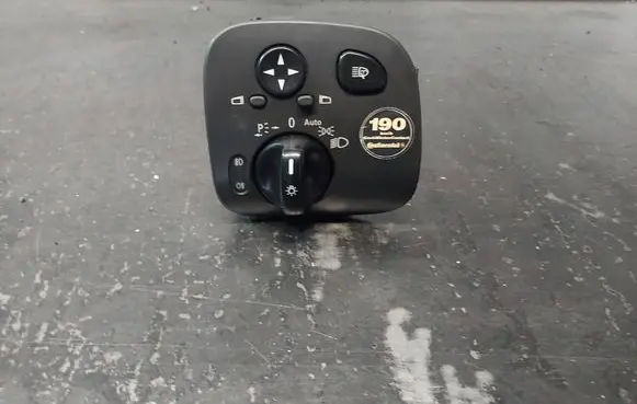 Mercedes-Benz C W203 Light switch A2035450904