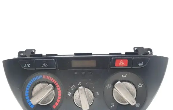 Toyota RAV 4 (XA20) Air conditioner control unit module 55900-42150