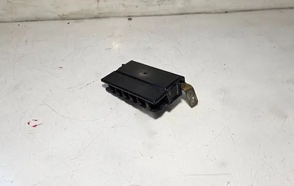 Mercedes-Benz Sprinter W906 Fuse module A0015456403