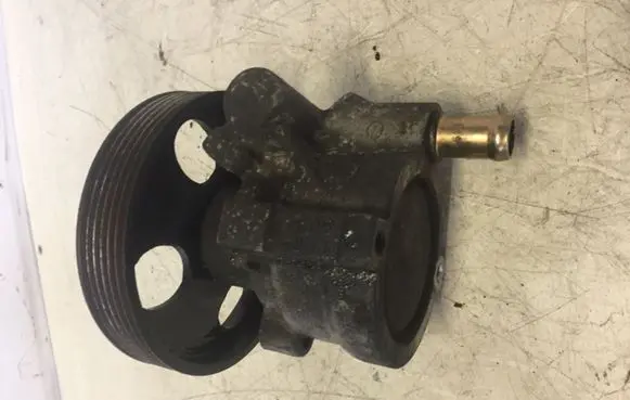 Renault Laguna II Power steering pump