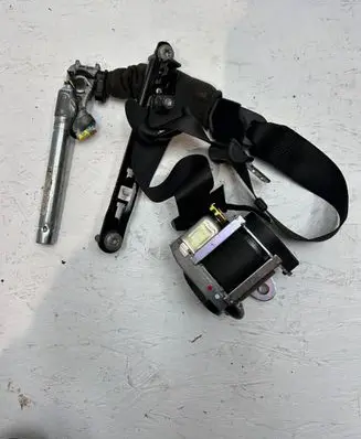 Maserati Levante Front seatbelt 6700629900