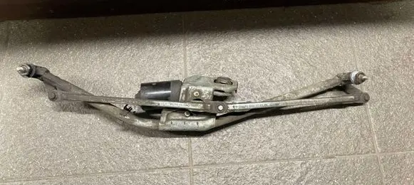 Volkswagen Transporter - Caravelle T4 Front wiper linkage 0390241163 701955113B 701955325