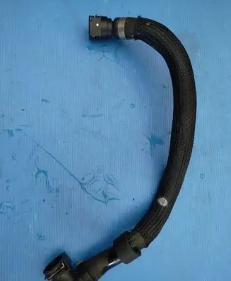 Peugeot 208 Engine coolant pipe/hose