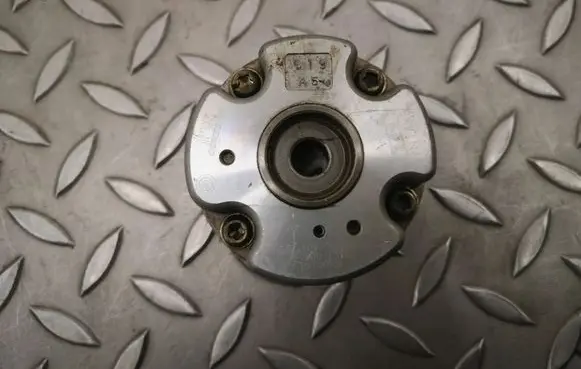 Audi A5 8T 8F Camshaft pulley/ VANOS 06E109083M
