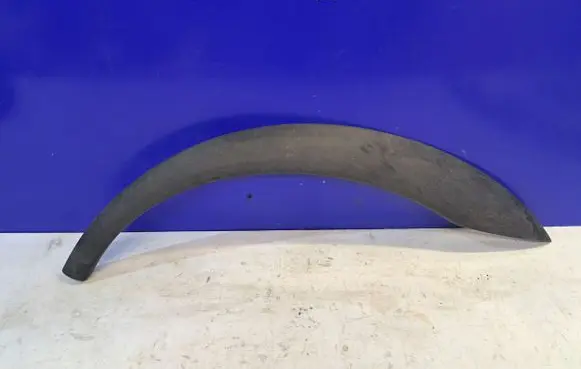 Volvo XC70 Rear arch trim 30678045