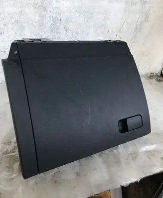 Volkswagen Touran III Glove box 5tb857097