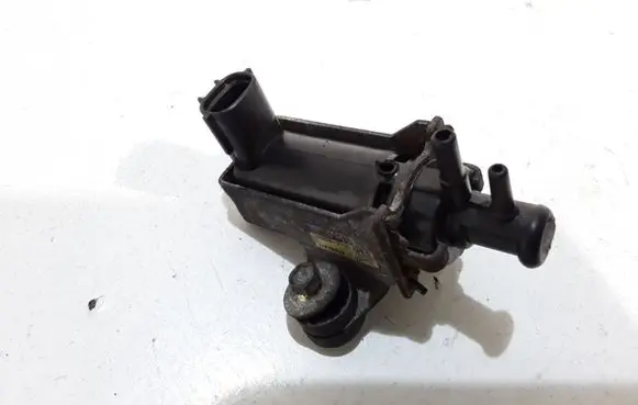 Toyota Yaris Turbo system vacuum part 