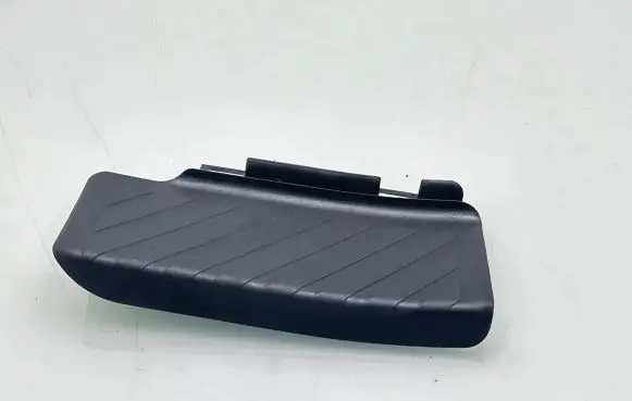 Volkswagen PASSAT B8 Foot rest pad/dead pedal 5Q1864777C