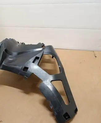 BMW 1 F40 Front bumper mounting bracket 8070937