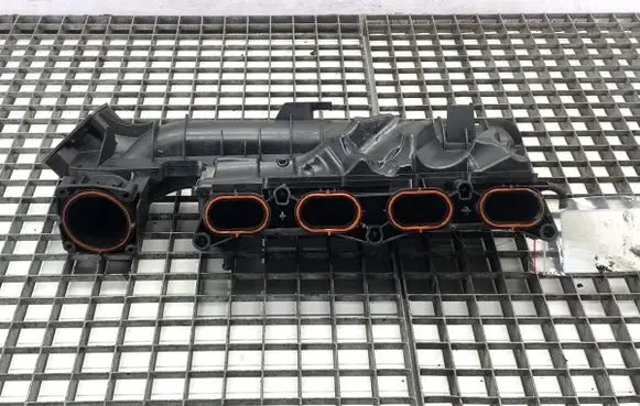 Mercedes-Benz A W176 Intake manifold A2700900737