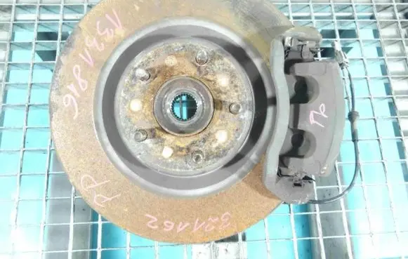 Renault Koleos I Front wheel hub spindle knuckle IMPRK1331816