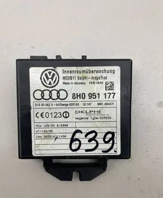 Audi A4 S4 B7 8E 8H Alarm control unit/module 8h0951177