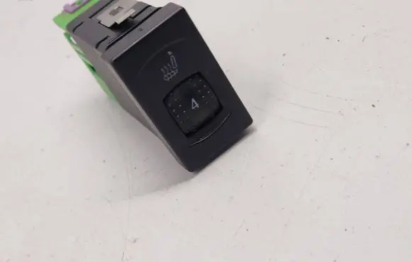 Volkswagen PASSAT B5.5 Seat heating switch 3B0963563D