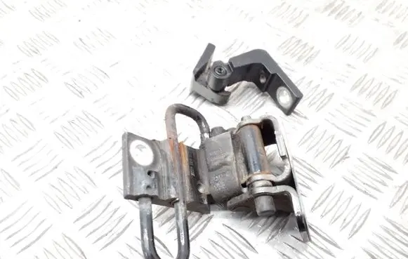 Audi A6 S6 C6 4F Front door hinge set 8E0831412E