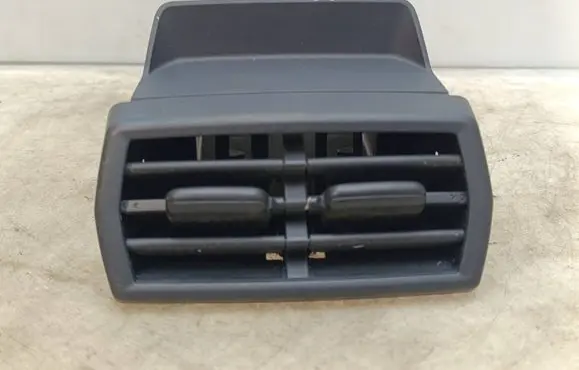 Audi A3 8Y Rear air vent grill 8Y0819203 8W0857042