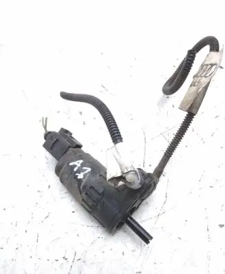 Audi A1 Windscreen/windshield washer pump 828039610 1K6955651