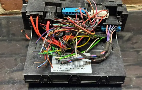 Mercedes-Benz CLK A208 C208 Fuse module 2095452001 5DK00848513