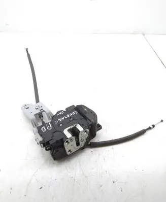 KIA Sportage Front door lock 813203U020