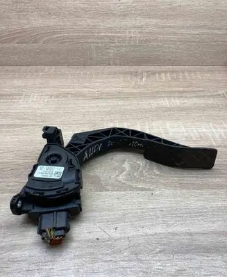 Audi Q5 SQ5 8R Accelerator throttle pedal 8K1723523A 6PV00950521